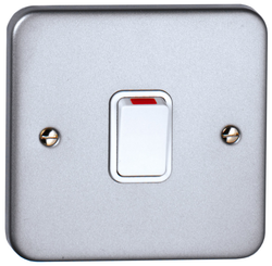 Deta Metal Clad 20A DP Switch & Back Box With Knockouts - M1213
