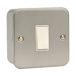 Click Scolmore Essentials Metal Clad 1 Gang Intermediate 10A Switch - CL025