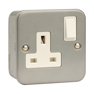 Click Scolmore Essentials Metal Clad 1 Gang Double Pole 13A Switched Socket - CL035