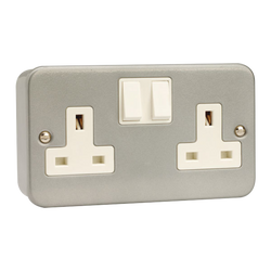 Click Scolmore Essentials Metal Clad 2 Gang Double Pole 13A Switched Socket (No K/O) - CL036B