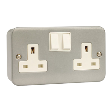 Click Scolmore Essentials Metal Clad 2 Gang Double Pole 13A Switched Socket (No K/O) - CL036B
