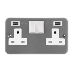 Click Scolmore Essentials 2 Gang Plug Socket With USB 4.2A - CL780