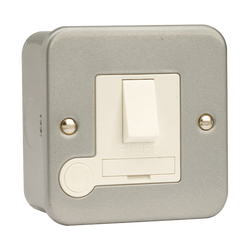Click Scolmore Essentials Metal Clad 13A Fused Spur Switched Connection Unit (No K/O) - CL051B