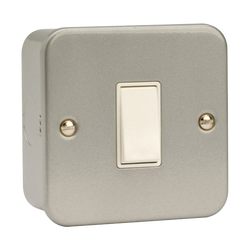 Click Scolmore Essentials Metal Clad 1 Gang 2 Way 10A Switch - CL011